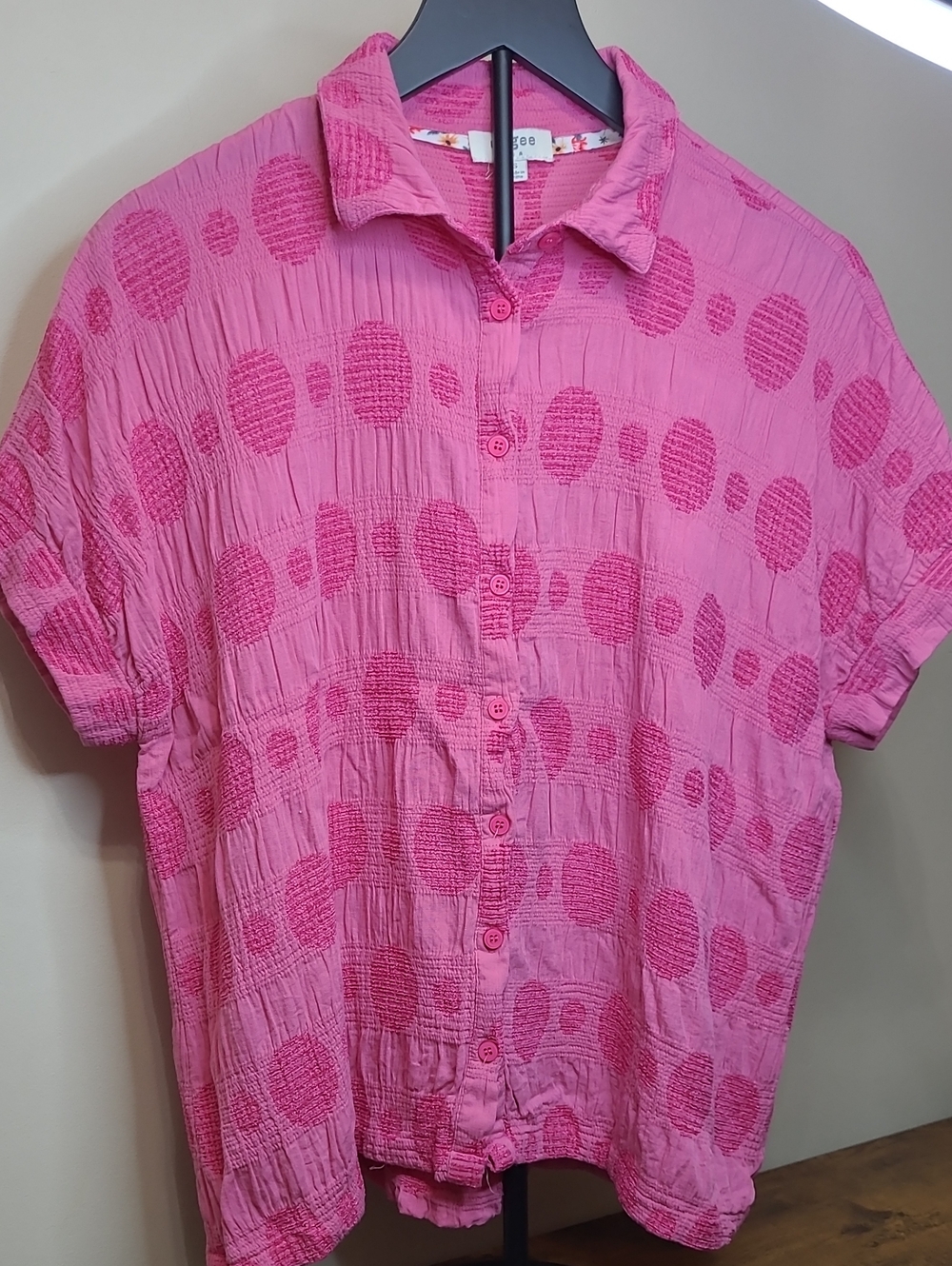 Umgee Pink Polka Dot Textured Button-Up Blouse size Small